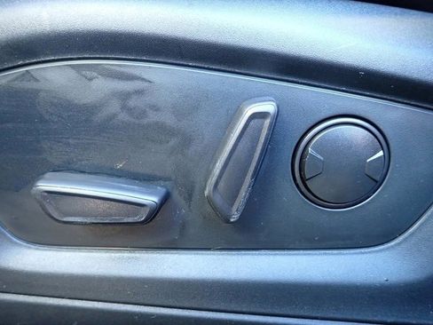 Used 2023 Ford Explorer XLT w/ Equipment Group 202A image 23