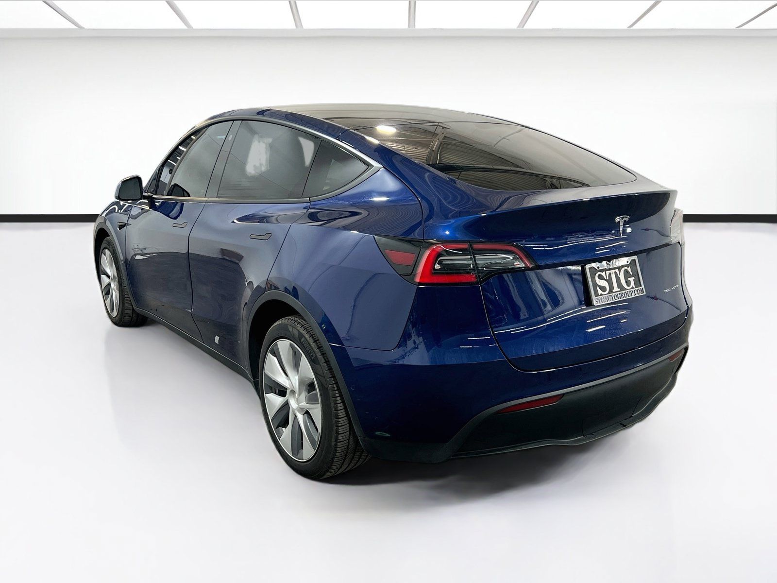 Used 2021 Tesla Model Y Long Range AWD/4WD image 6