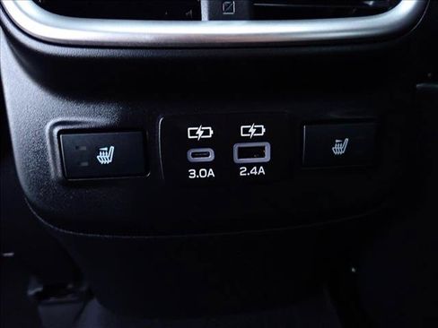 Certified 2025 Subaru Outback Limited AWD/4WD image 11