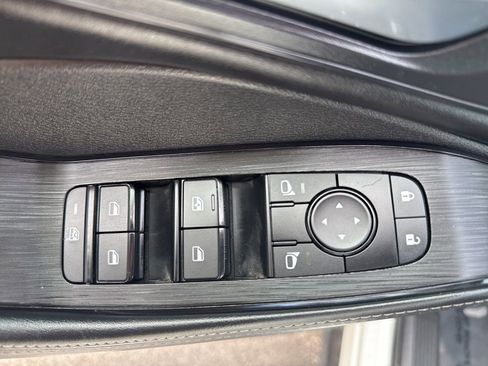 Used 2023 Nissan Rogue SV AWD/4WD image 27