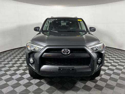 Used 2016 Toyota 4Runner SR5 RWD image 2