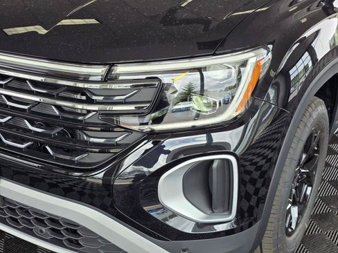 New 2026 Volkswagen Atlas Peak Edition AWD/4WD image 9