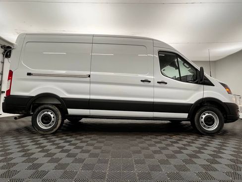New 2026 Ford Transit 250 148 Medium Roof w/ Load Area Protection Package RWD image 12