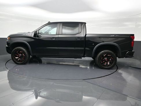 Used 2022 Chevrolet Silverado 1500 ZR2 w/ Technology Package image 2