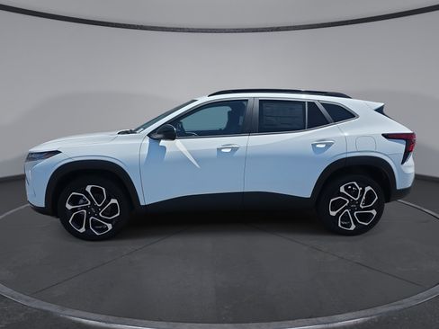 New 2026 Chevrolet Trax RS w/ Driver Confidence Package FWD image 10
