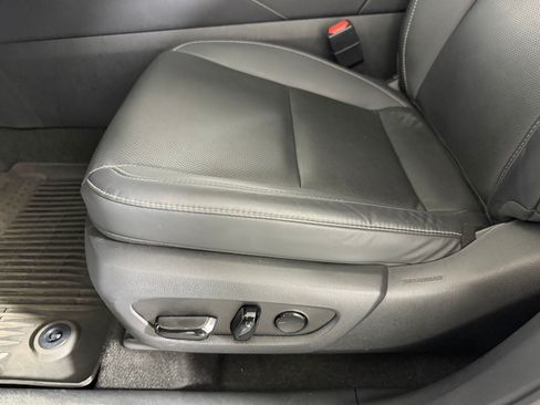 Used 2023 Lexus RX 350 Premium w/ Accessory Package AWD/4WD image 13
