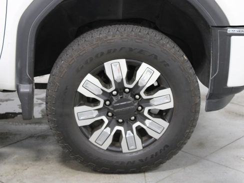 Used 2024 GMC Sierra 2500 Denali w/ Denali Reserve Package AWD/4WD image 13
