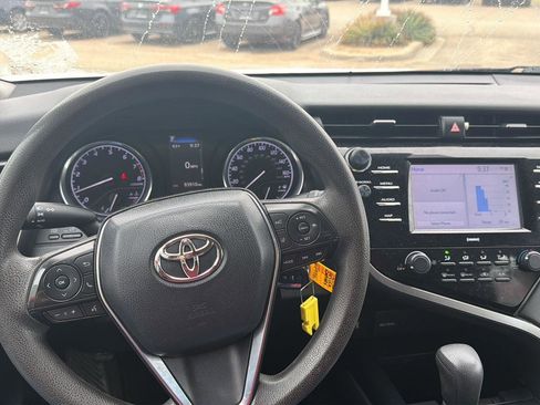 Used 2020 Toyota Camry LE w/ Carpet Mat Package image 19