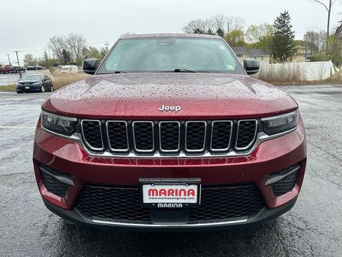 Used 2023 Jeep Grand Cherokee Laredo w/ Luxury Tech Group I AWD/4WD image 12