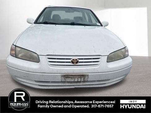 Used 1997 Toyota Camry LE image 8