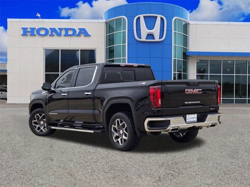 Used 2024 GMC Sierra 1500 SLT w/ SLT Premium Plus Package image 5