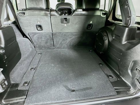 Certified 2021 Jeep Wrangler Unlimited Rubicon image 39
