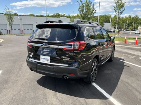 Used 2023 Subaru Ascent Limited AWD/4WD image 10