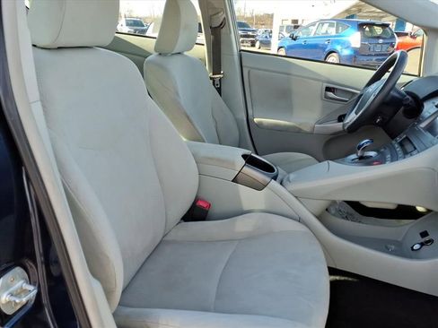 Used 2013 Toyota Prius Three image 16