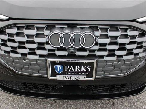 Certified 2025 Audi Q5 Premium w/ Convenience Package AWD/4WD image 54