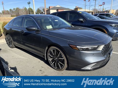 Used 2024 Honda Accord Touring image 1