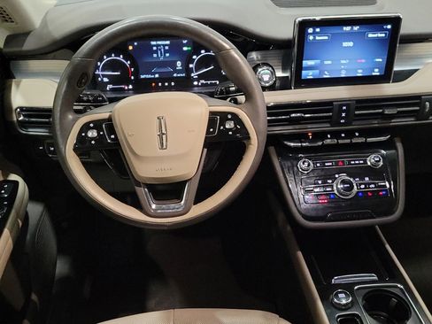 Used 2021 Lincoln Corsair AWD w/ Equipment Group 101A image 22