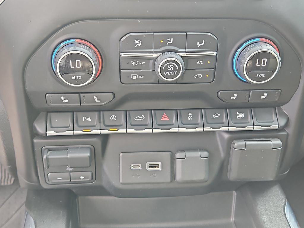 Used 2021 Chevrolet Silverado 1500 RST w/ Redline Edition AWD/4WD image 33