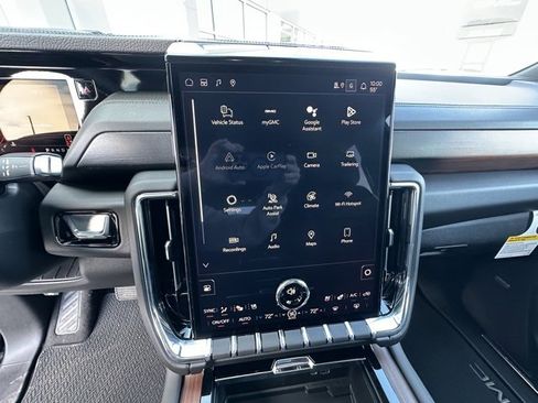 New 2026 GMC Yukon Denali image 21