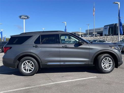 New 2025 Ford Explorer Active w/ Active Comfort Package image 2