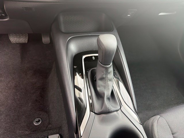 Used 2027 Toyota Corolla LE FWD image 9