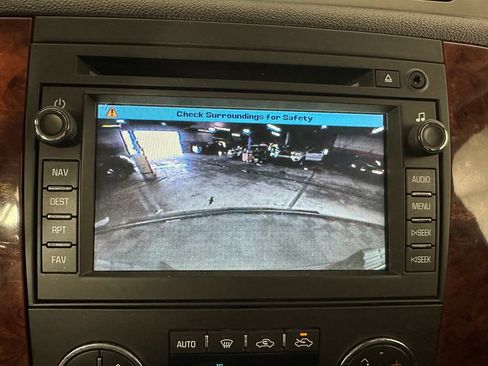 Used 2011 Chevrolet Silverado 2500 LTZ w/ Snow Plow Prep Package AWD/4WD image 16