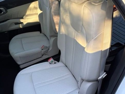 Used 2022 Kia Sorento SX Prestige w/ Panoramic Sunroof Package AWD/4WD image 10