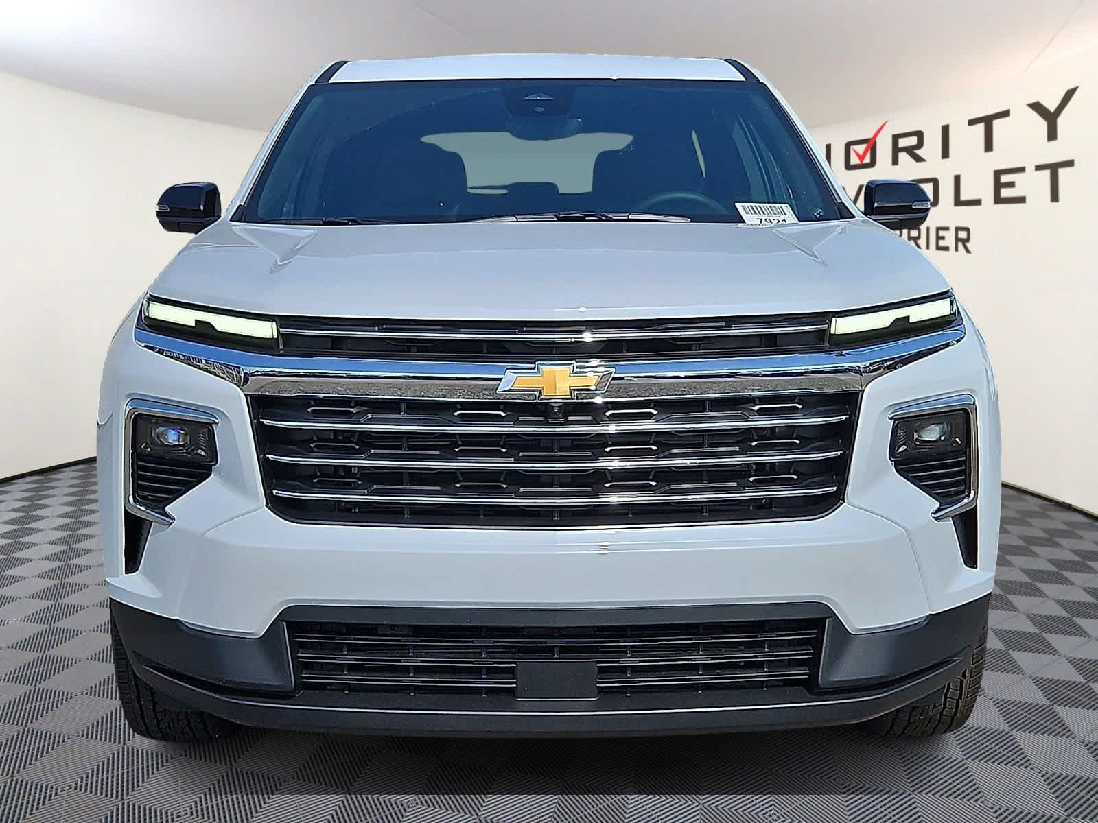 New 2027 Chevrolet Traverse LT w/ Driver Confidence Package FWD image 2