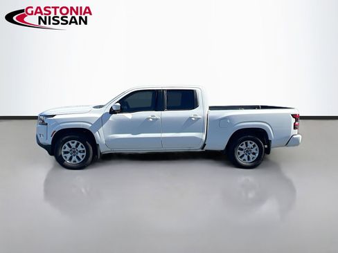 Used 2024 Nissan Frontier SV w/ Technology Package image 5