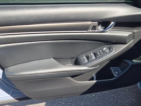 Used 2021 Honda Accord Sport image 14