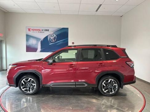 Used 2025 Subaru Forester Limited w/ Popular Package #2 AWD/4WD image 4