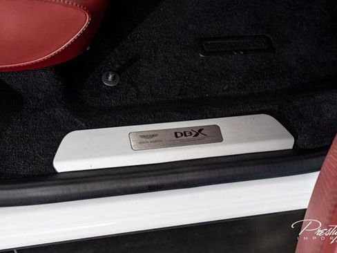 Used 2021 Aston Martin DBX AWD/4WD image 45