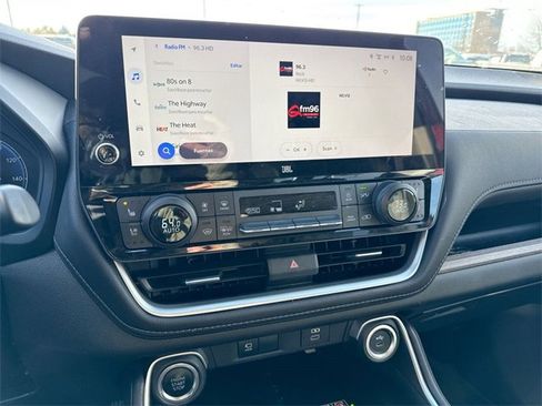 Used 2024 Toyota Grand Highlander Platinum image 13