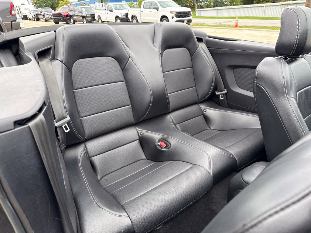 Used 2022 Ford Mustang Premium RWD image 15