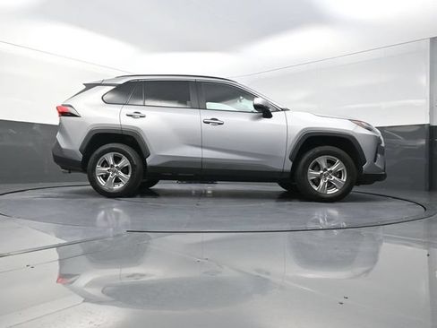 Used 2024 Toyota RAV4 XLE FWD image 37