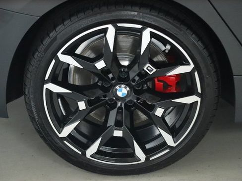 Used 2026 BMW 330i xDrive Sedan w/ M Sport Package AWD/4WD image 14