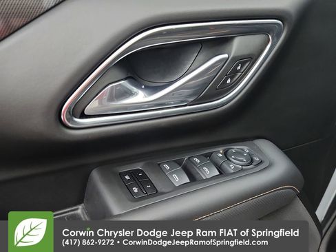 Used 2024 GMC Yukon XL AT4 w/ AT4 Premium Package image 21