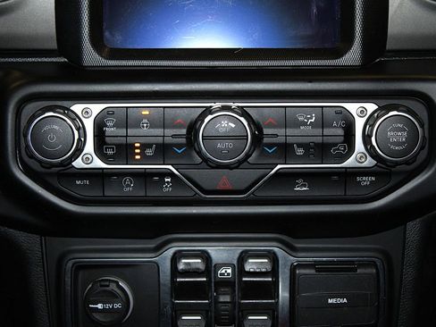 Used 2022 Jeep Wrangler Unlimited Sport image 20