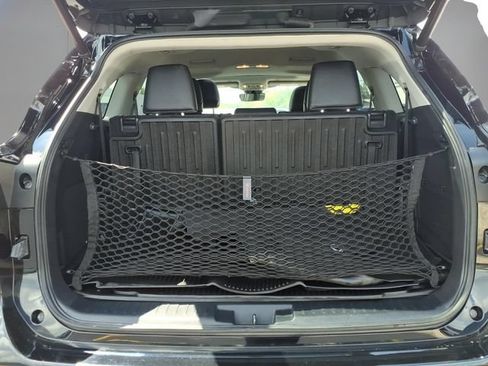 Used 2023 Toyota Highlander Limited AWD/4WD image 34