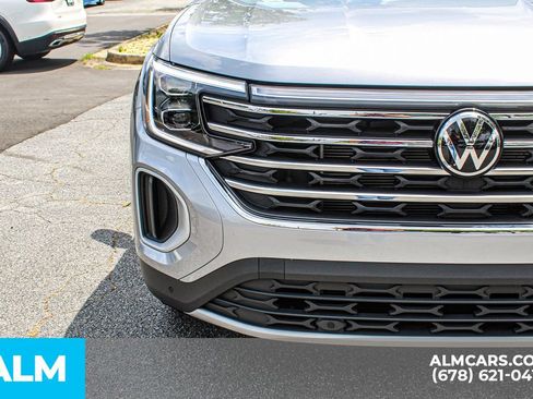 Used 2026 Volkswagen Atlas SE FWD image 11