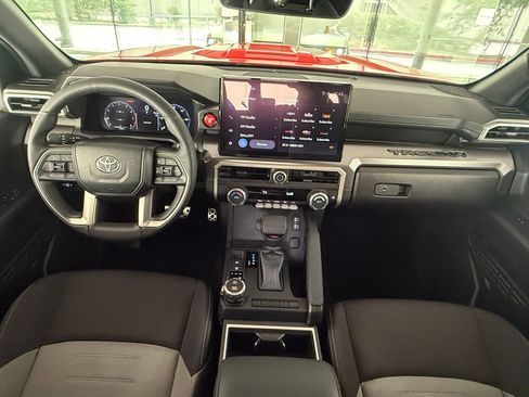 Used 2024 Toyota Tacoma TRD Sport AWD/4WD image 13