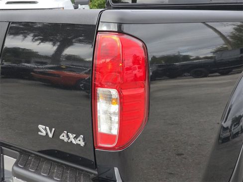 Used 2019 Nissan Frontier SV w/ Value Truck Package image 8