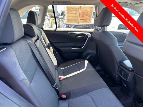 Used 2025 Toyota RAV4 XLE w/ Convenience Package FWD image 20