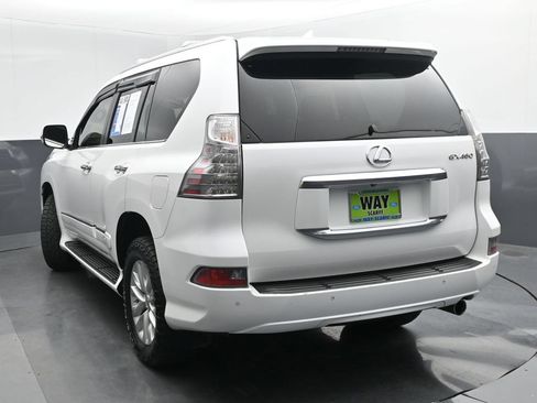 Used 2016 Lexus GX 460 w/ Premium Package AWD/4WD image 33