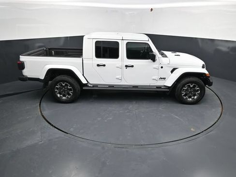 New 2026 Jeep Gladiator Sport AWD/4WD image 42