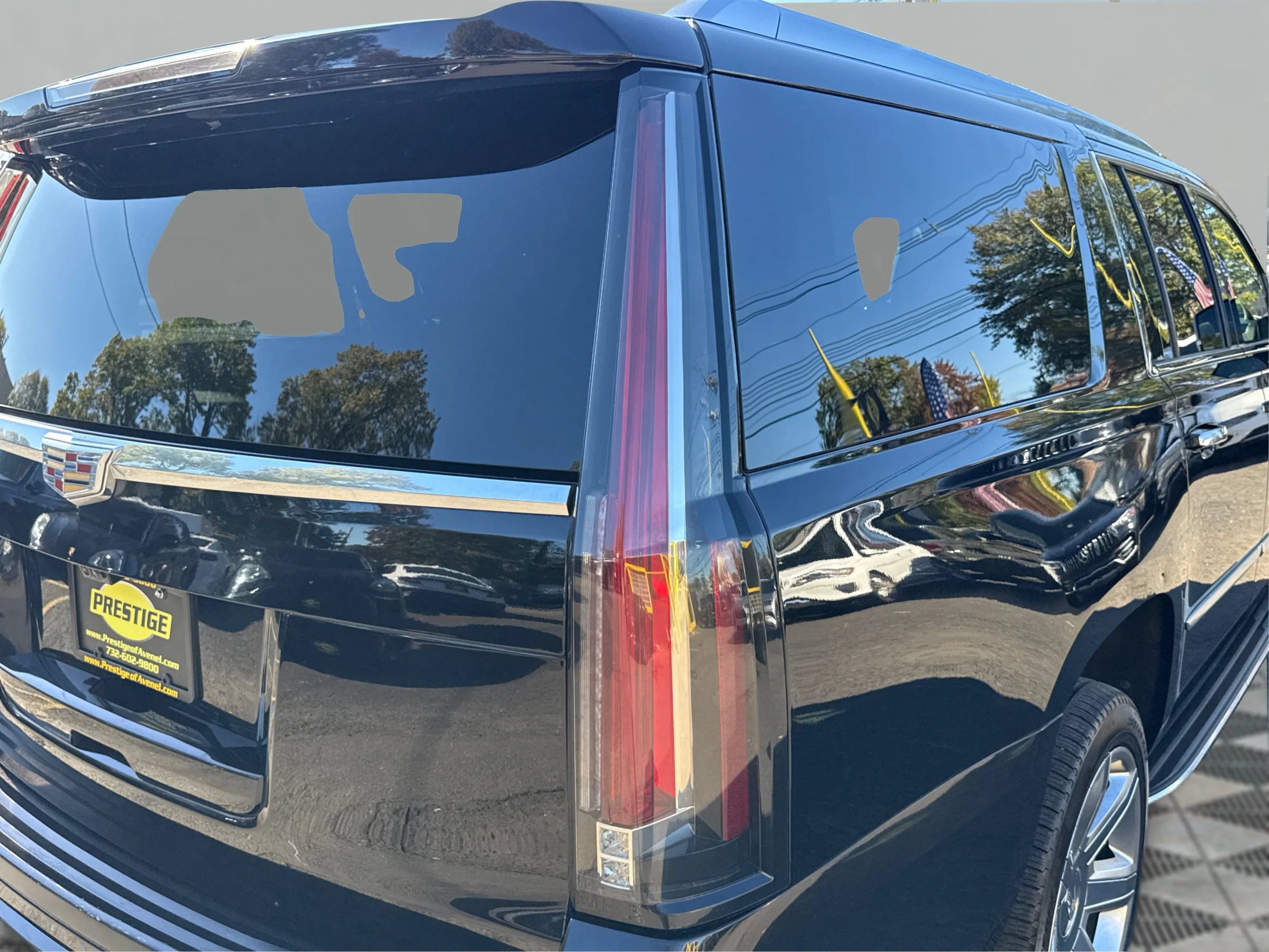 Used 2020 Cadillac Escalade ESV Luxury AWD/4WD image 27