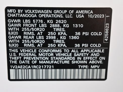 Used 2024 Volkswagen Atlas Cross Sport SEL R-Line image 39