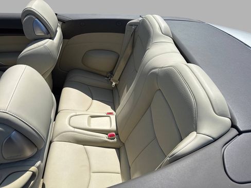 Used 2009 INFINITI G37 Convertible w/ Premium Pkg RWD image 10