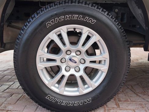 Used 2015 Ford F150 Lariat w/ Equipment Group 501A Mid AWD/4WD image 41