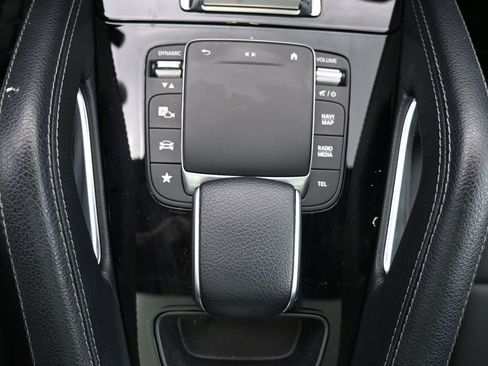 Used 2021 Mercedes-Benz GLE 450 4MATIC image 17